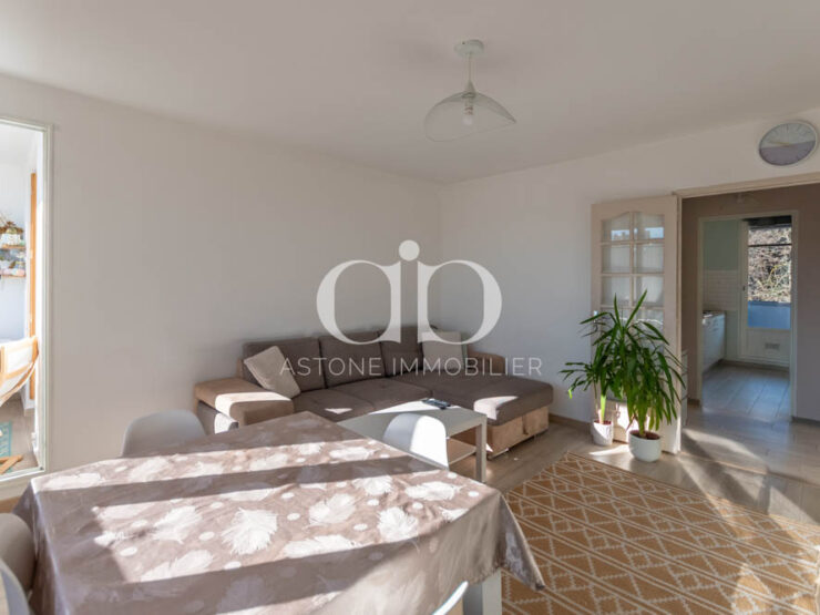 AUBAGNE : Appartement dans le centre vue Garlaban - Living - Astone Immobilier