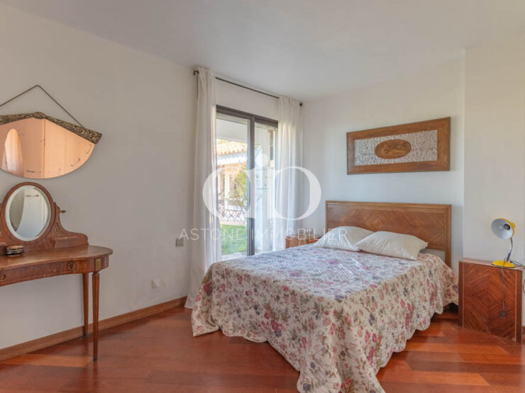 CASSIS : Demeure familiale, vue Couronne de Charlemagne - Chambre - Astone Immobilier