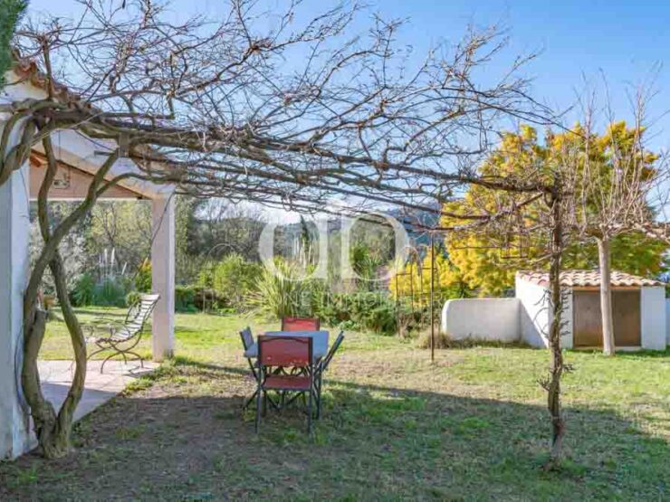 CASSIS : Demeure familiale, vue Couronne de Charlemagne - Jardin - Astone Immobilier
