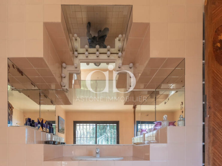 CASSIS : Demeure familiale, vue Couronne de Charlemagne - Salle De Bain - Astone Immobilier