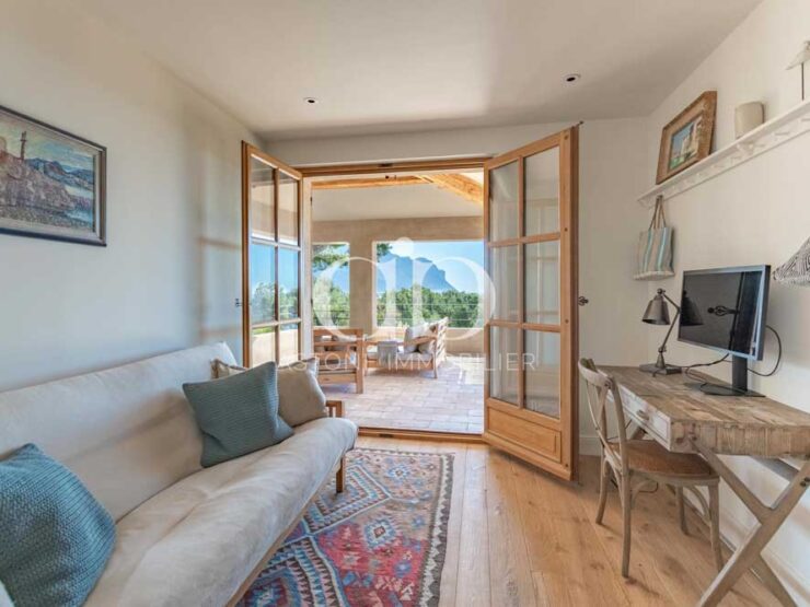 PRESQU'ILE CASSIS : Bastide vue mer - Bureau - Astone Immobilier