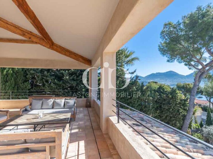 PRESQU'ILE CASSIS : Bastide vue mer - Terrasse - Astone Immobilier