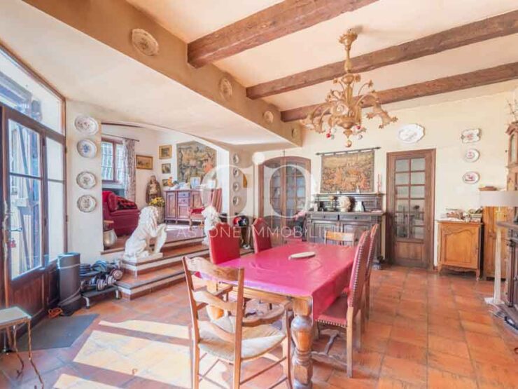 ROQUEVAIRE : Demeure ancienne Provençale - Salle A Manger - Astone Immobilier