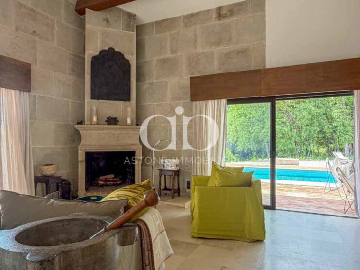 SAINT - MAXIMIM : Propriété - Living - Astone Immobilier