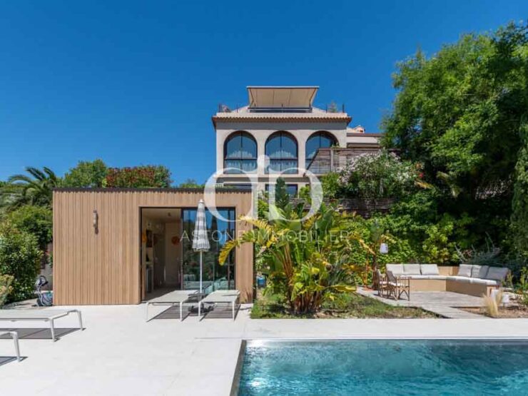 CASSIS : Propriété d'exception - Piscine - Astone Immobilier