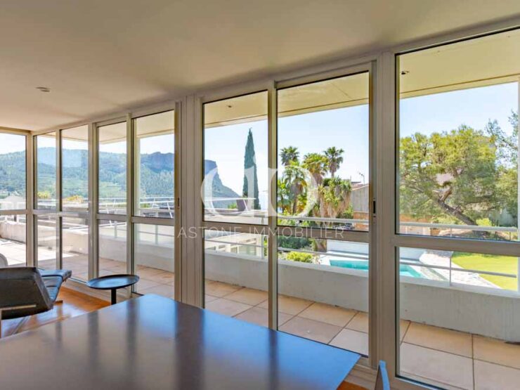 CASSIS : villa moderne - Living - Astone Immobilier