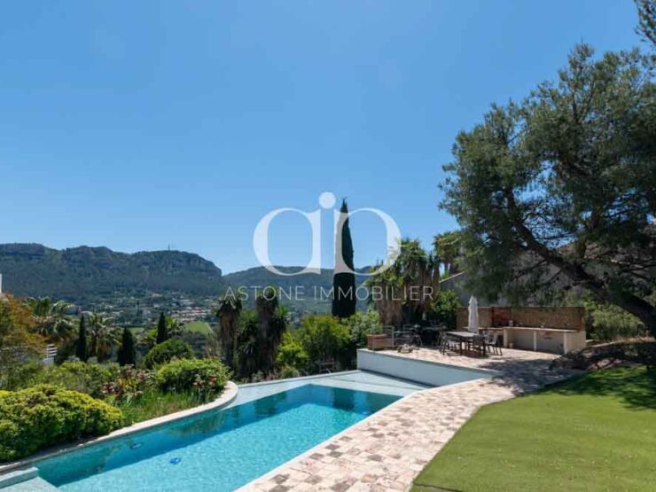 CASSIS : villa moderne - Piscine - Astone Immobilier