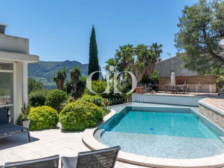 CASSIS : villa moderne - Piscine - Astone Immobilier