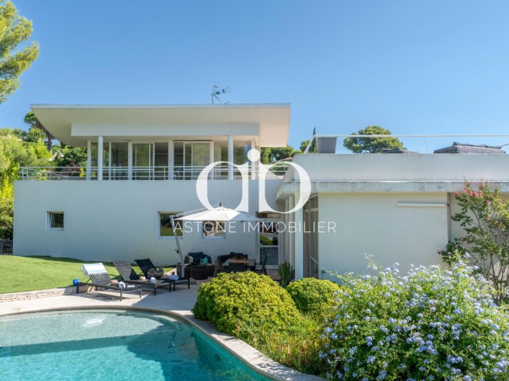 CASSIS : Superbe villa moderne - Piscine - 152 - Astone Immobilier