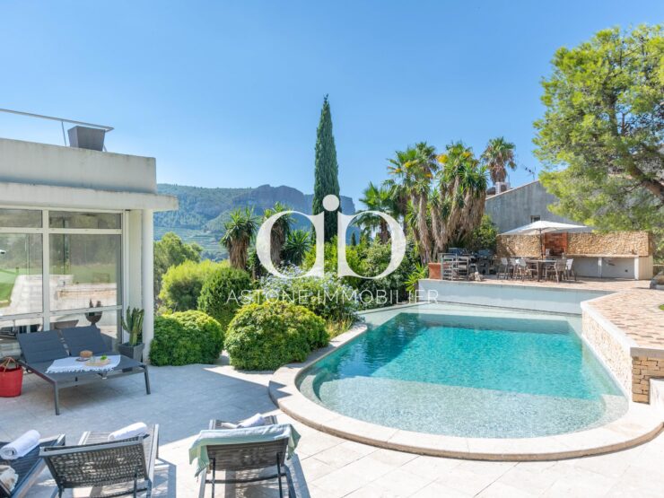 CASSIS : Superbe villa moderne - Piscine - 177 - Astone Immobilier
